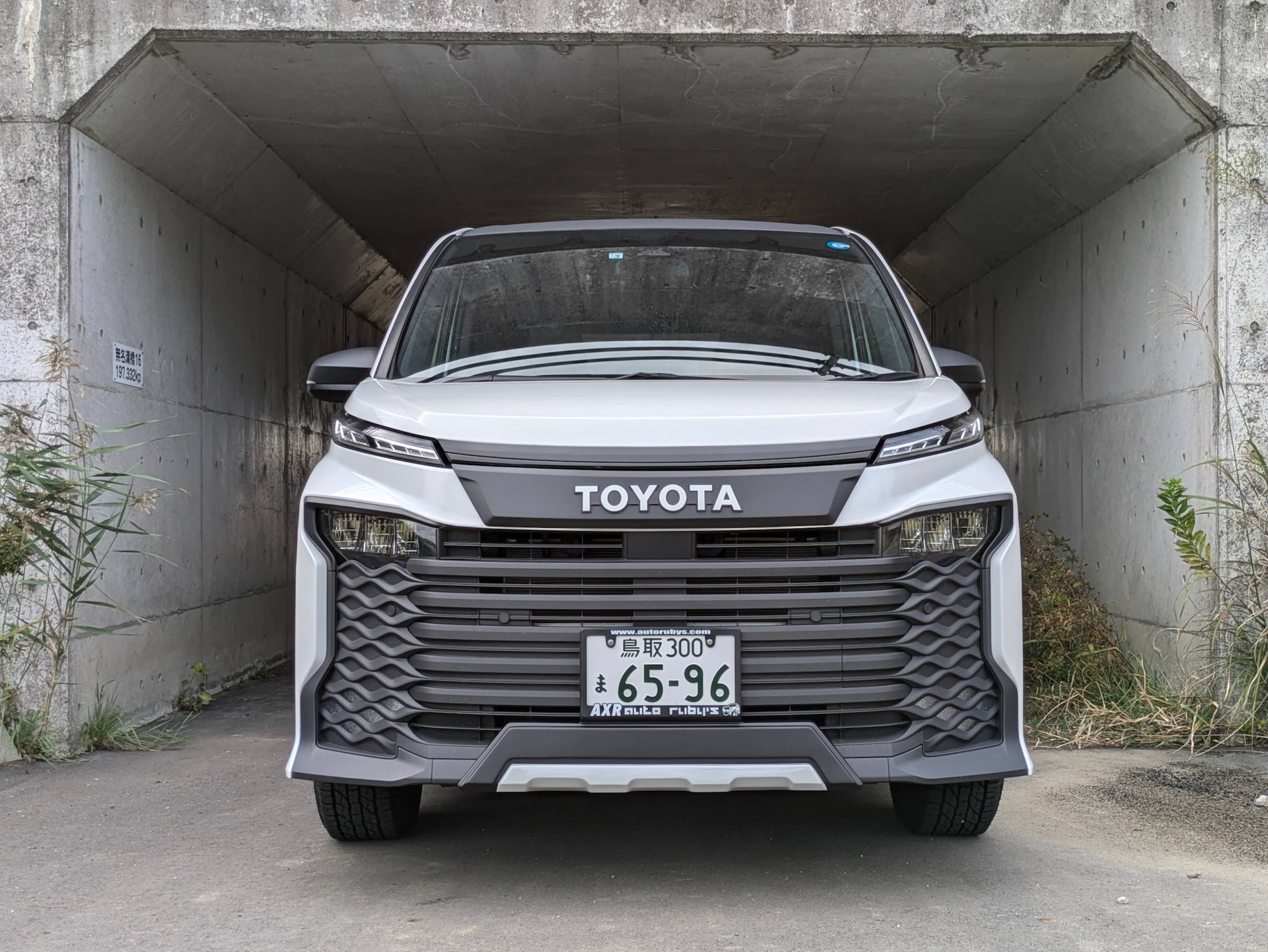01 ヴォクシー | Auto Rubys